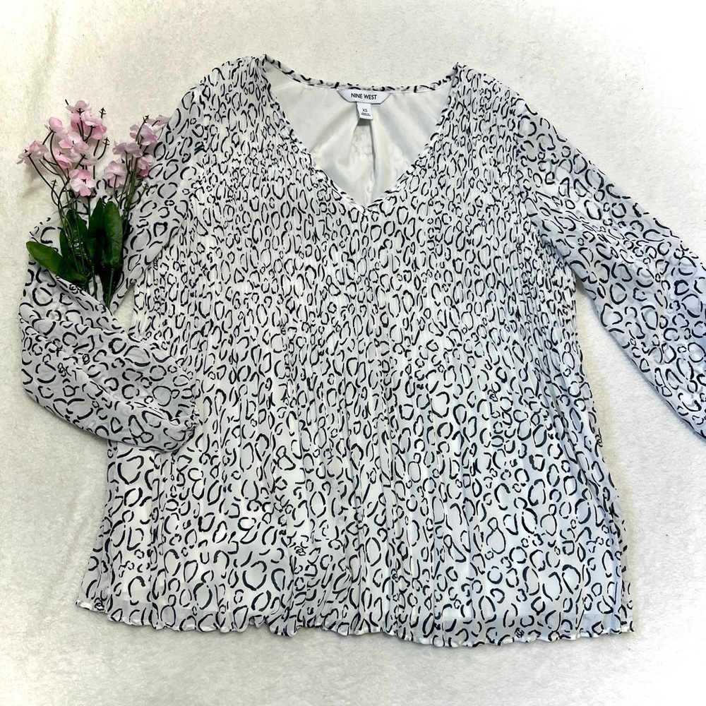 Nine West Pleated Leopard Print V-Neck Blouse - XS